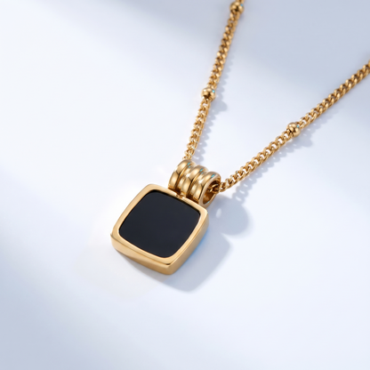 Pendente Notte Conchiglia Nera Oro 18K waterproof anti-allergico UpperEast Jewels
