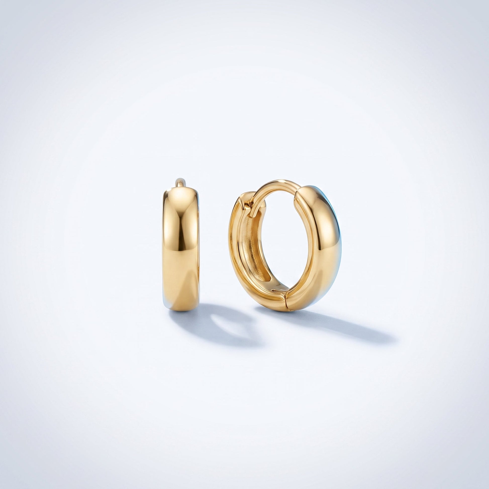 Orecchini Huggie Lisci Oro 18K