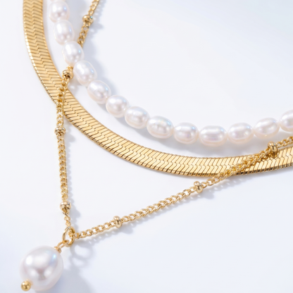 Set Dolce Vita Perla — Collana + Orecchini Oro 18K - dettaglio macro lavorazione - UpperEast Jewels