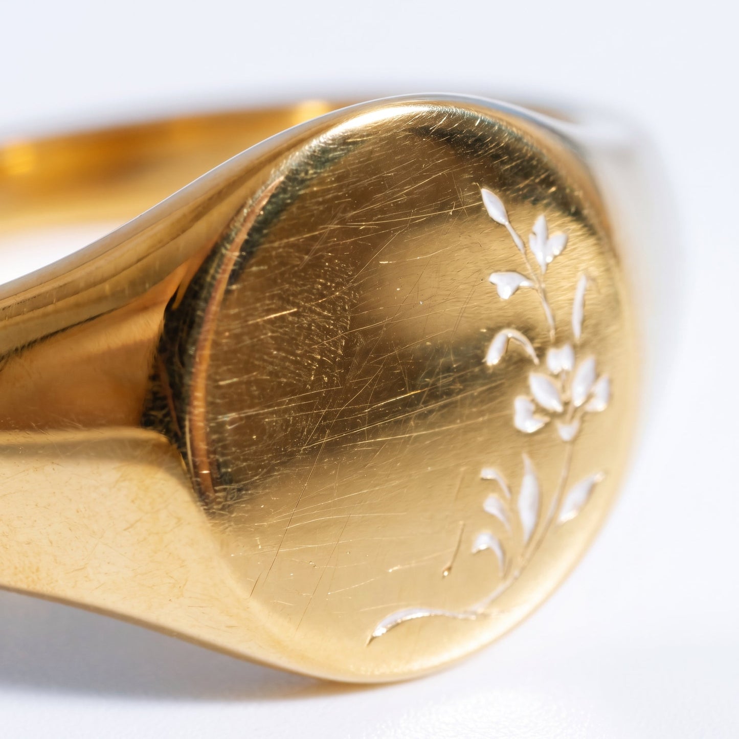 Anello Signet Ovale Oro 18K
