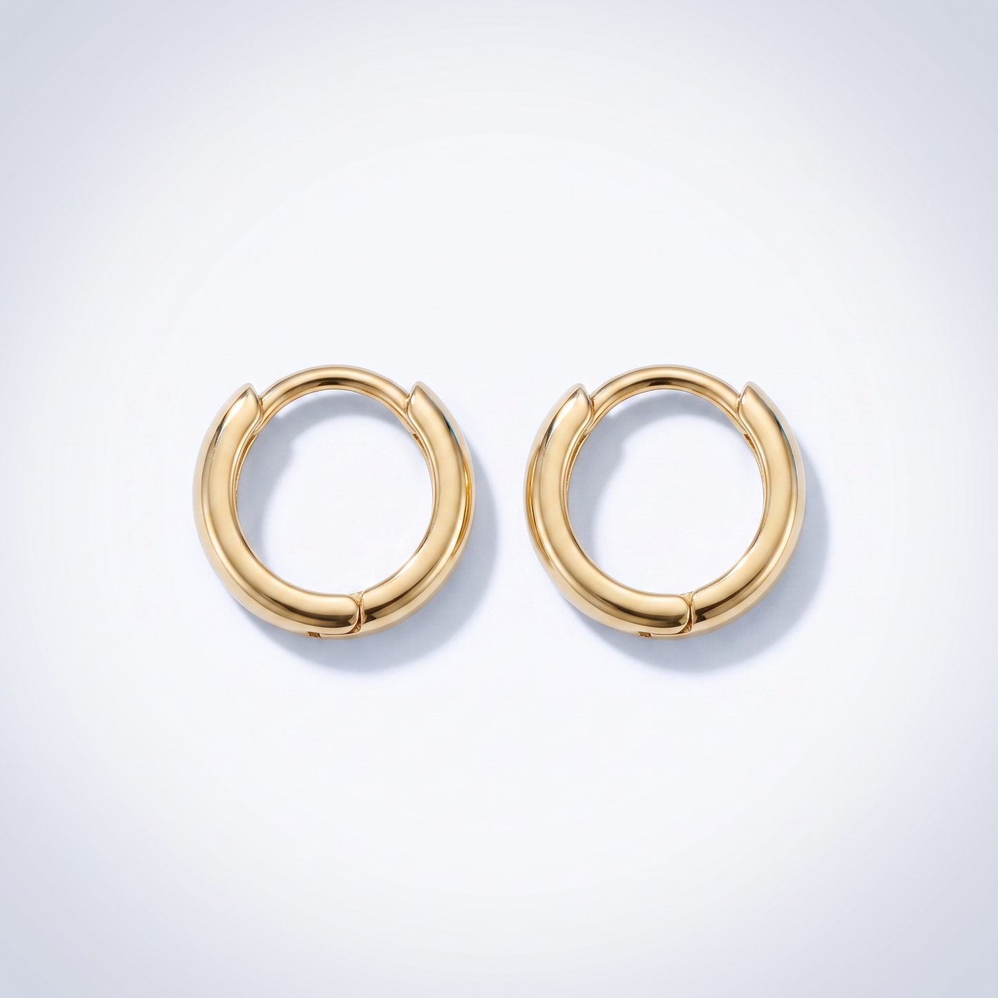 Orecchini Huggie Lisci Oro 18K