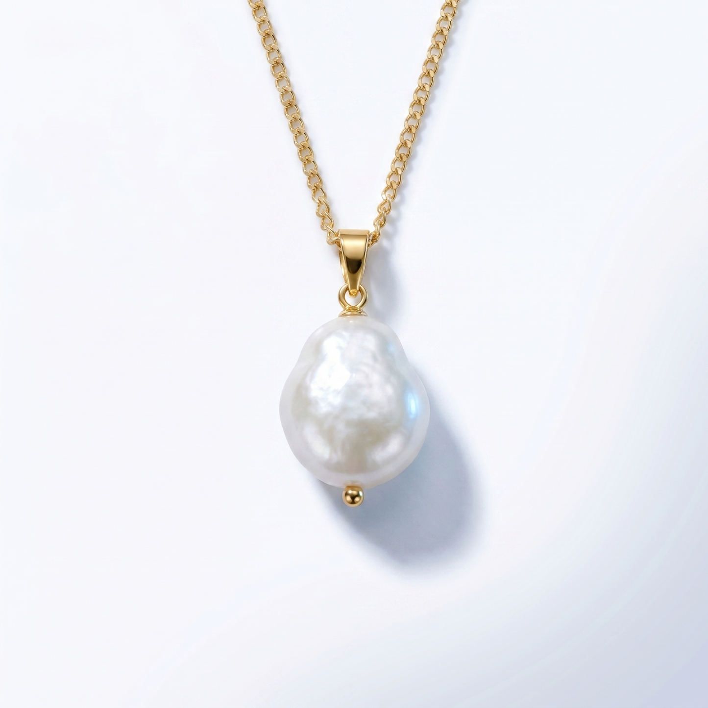 Pendente Perla Baroque Oro 18K - vista dall'alto top-down - UpperEast Jewels