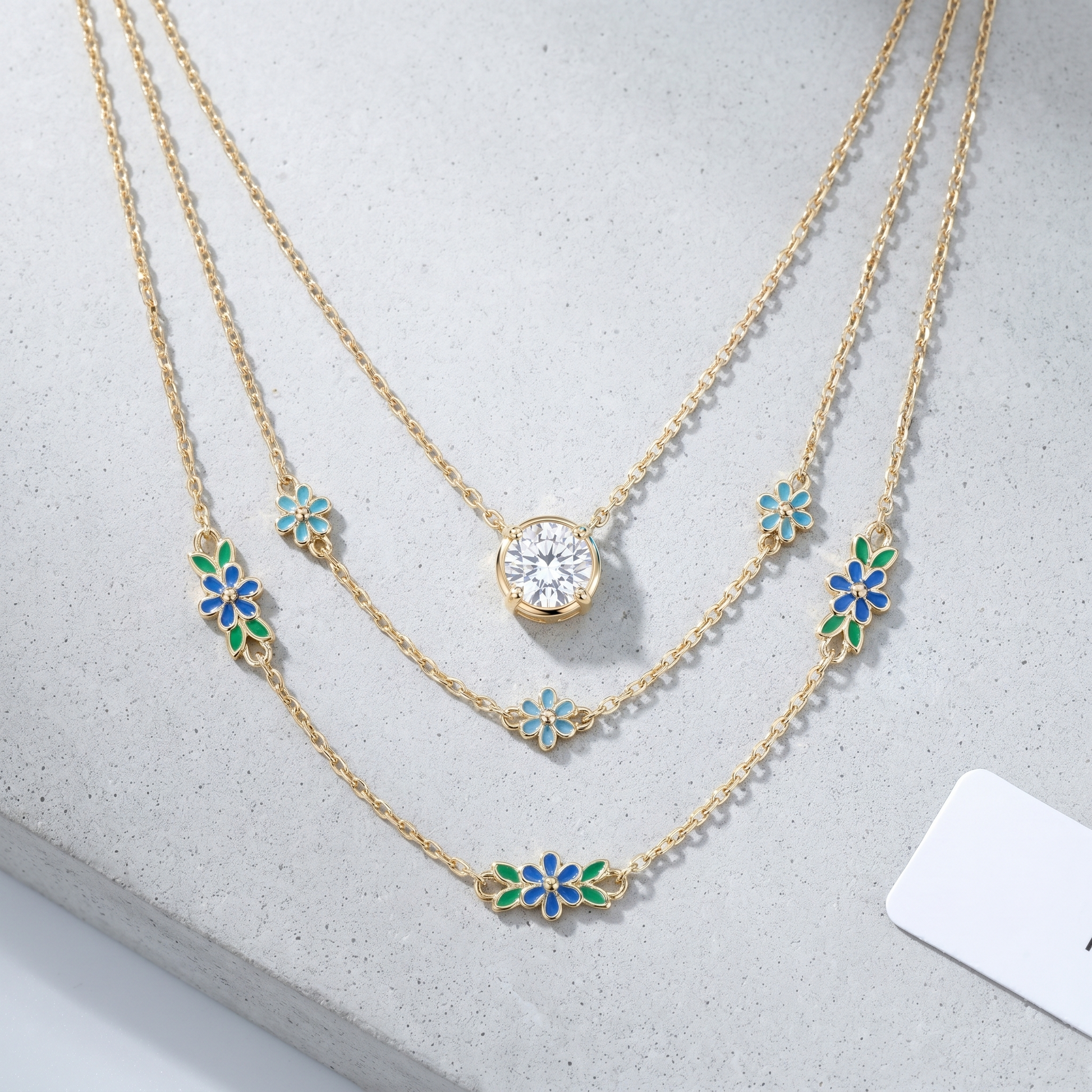 Pendente Solitaire Mini Oro 18K - vista dall'alto top-down - UpperEast Jewels