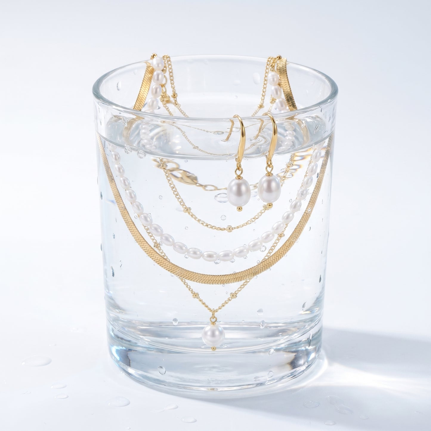 Set Dolce Vita Perla — Collana + Orecchini Oro 18K - test waterproof in acqua - UpperEast Jewels