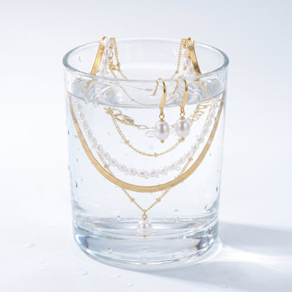 Set Dolce Vita Perla — Collana + Orecchini Oro 18K - test waterproof in acqua - UpperEast Jewels