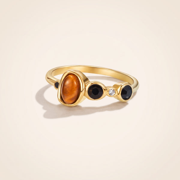 Anillo vintage con piedra color ámbar bañado en oro de 18K