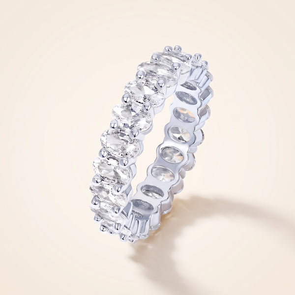 Anillo eternity con circonitas ovaladas color plata