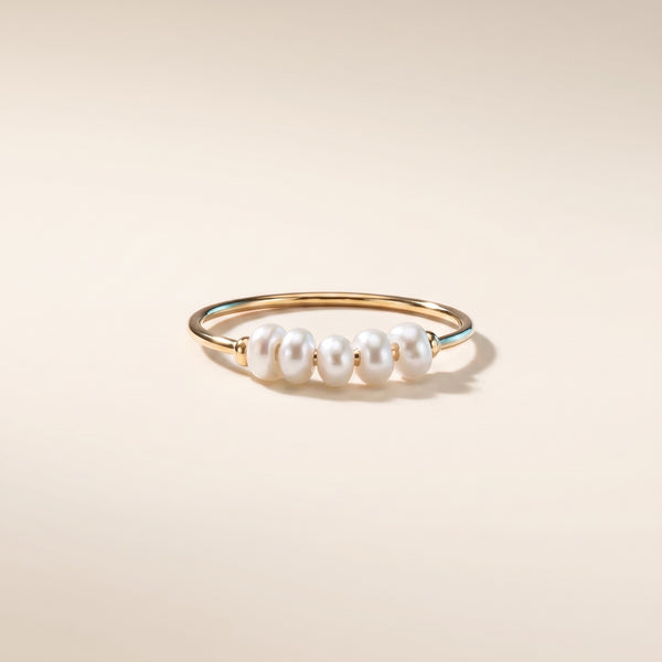Anillo fino con 5 perlitas bañado en oro de 18K