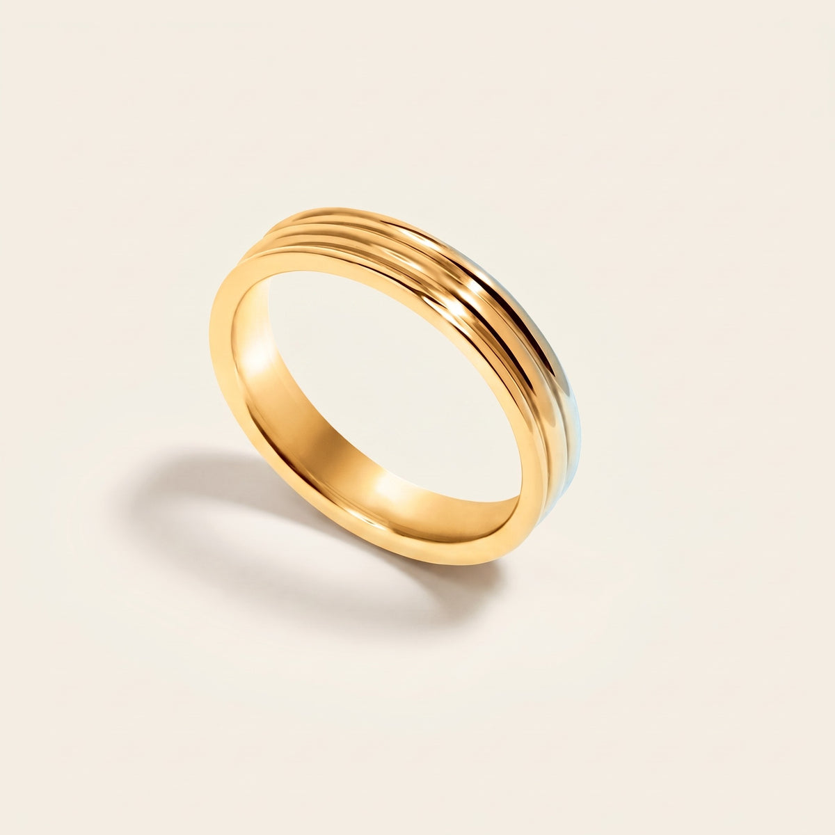 Anillo triple de ceremonia bañado en oro de 18K