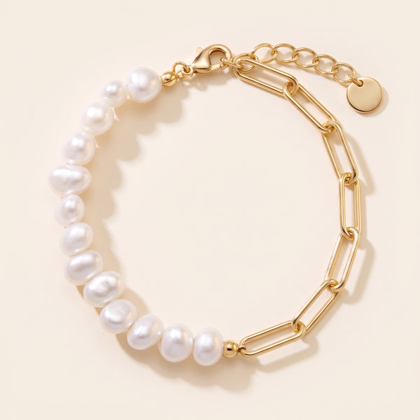 Pulsera de perlas y paperclip bañada en oro de 18K