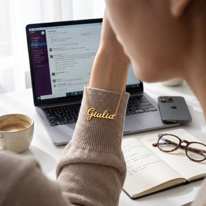 Collana Nome Personalizzato Corsivo Oro 18K