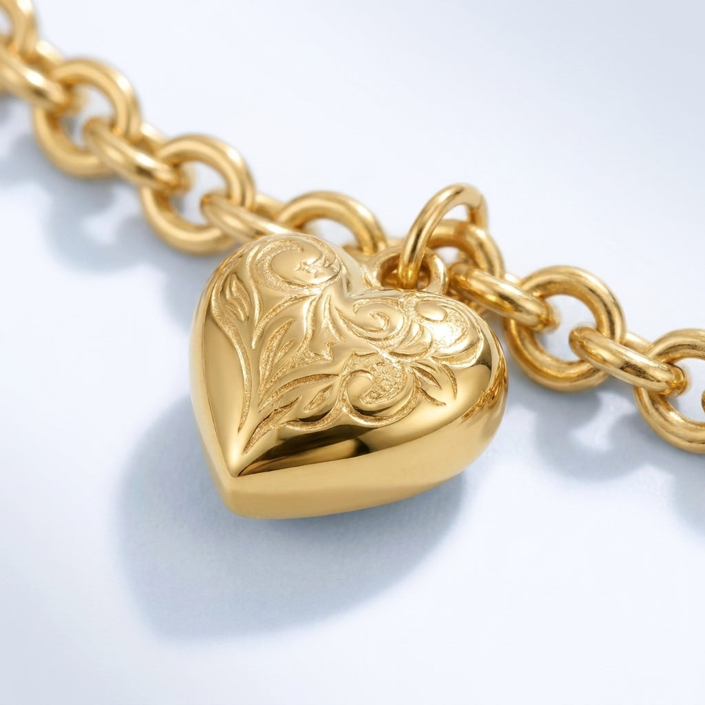 Bracciale Charm Cuore Oro 18K — 05-detail-macro