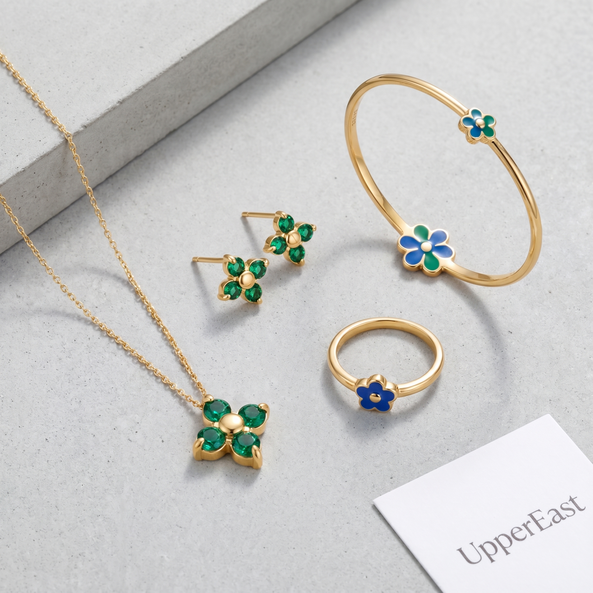 Orecchini Fiore Smeraldo Mini Oro 18K — 07-stack-styled
